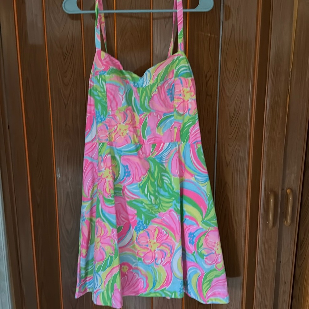 Gorgeous Lily Pulitzer summer dress